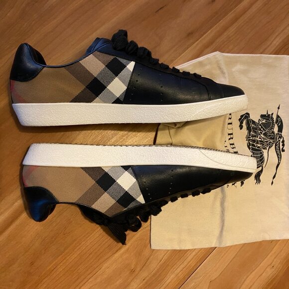 Burberry VF Gifford Sneakers Coca men size 11 - Picture 1 of 6